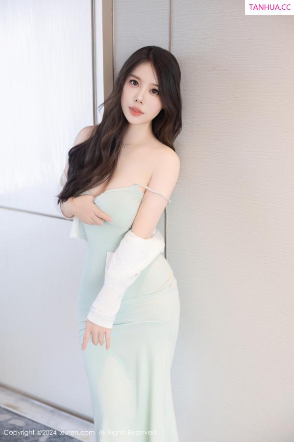 白茹雪  [XiuRen]高清写真图 2024.08.28 No.9080 白茹雪abby 丝袜美腿第9张图片
